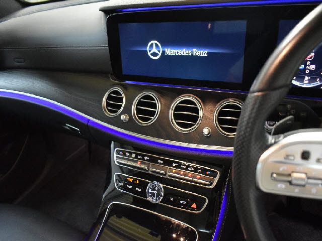 Mercedes Benz E-CLASS 2020-08 20199-9