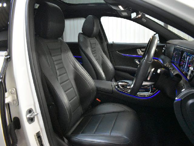 Mercedes Benz E-CLASS 2020-08 20199-8