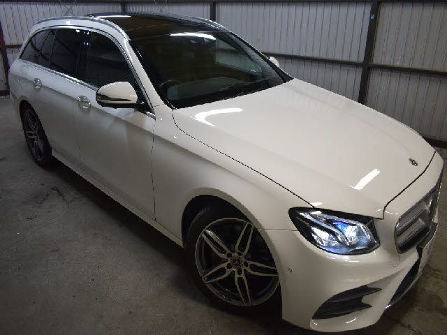 Mercedes Benz E-CLASS 2020-08 20199-22