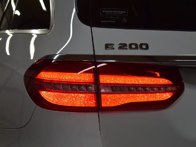 Mercedes Benz E-CLASS 2020-08 20199-26