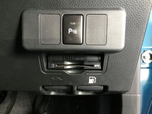 Toyota ROOMY 2018-11 10279-6
