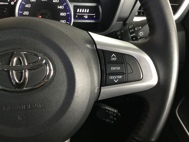 Toyota ROOMY 2018-11 10279-9