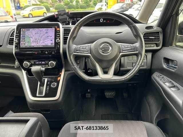 Nissan SERENA 2016-09 376923-14