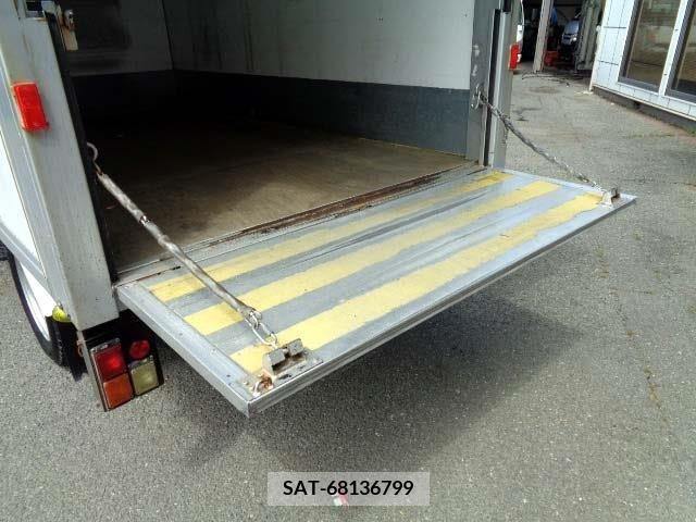 Mazda TITAN 2014-05 329211-11