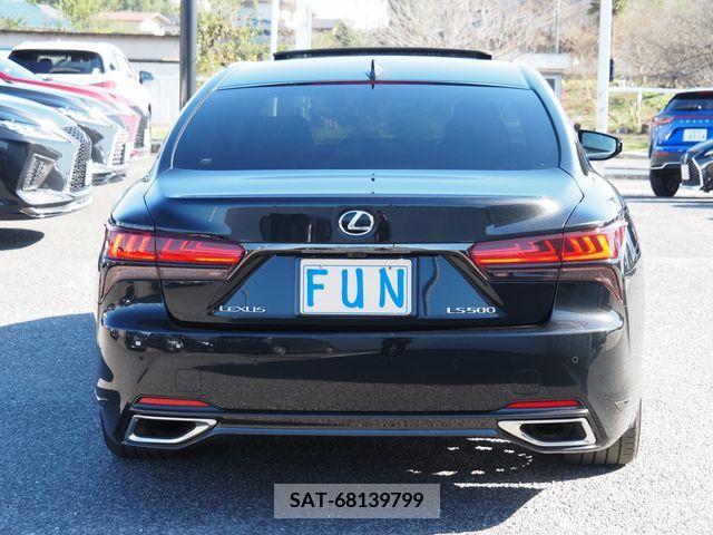 Lexus LS 2021-05 203298-6