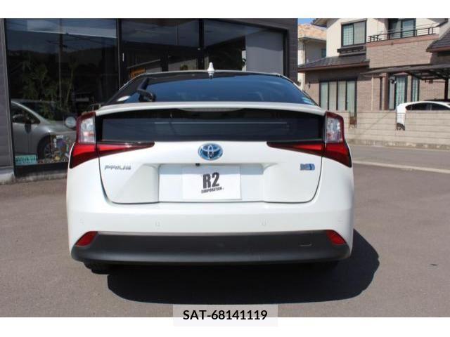 Toyota PRIUS 2021-05 374171-8