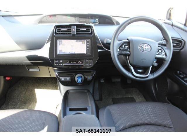 Toyota PRIUS 2021-05 374171-1