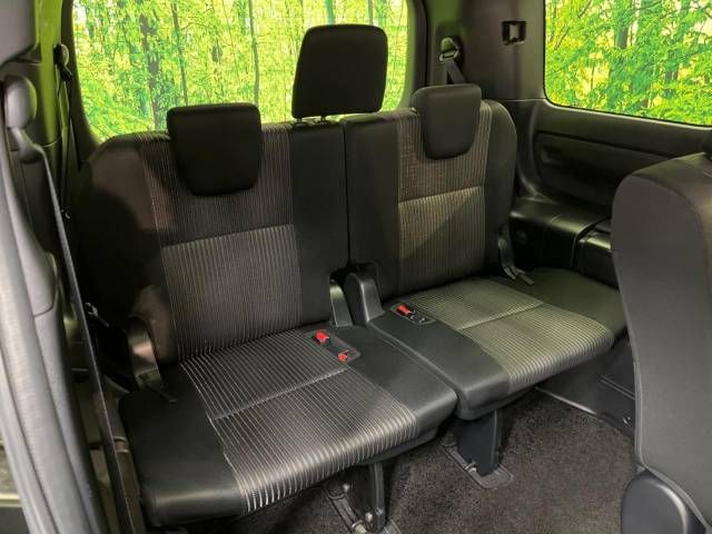 Toyota VOXY 2018-10 194709-10