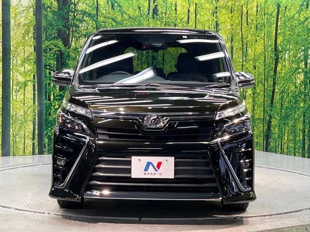 Toyota VOXY 2018-10 194709-15