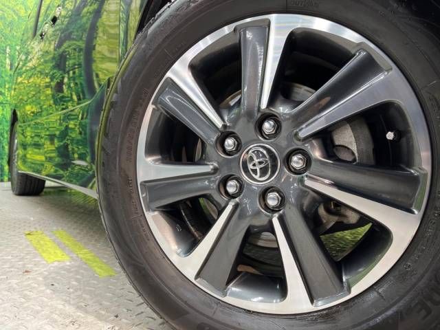 Toyota VOXY 2018-10 194709-14