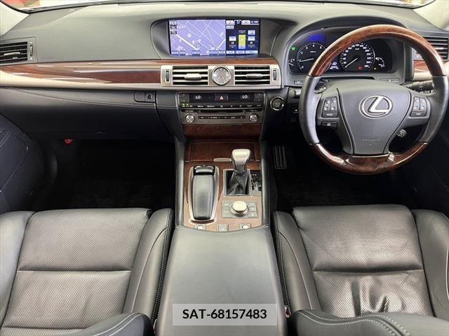 Lexus LS 2013-08 362860-1