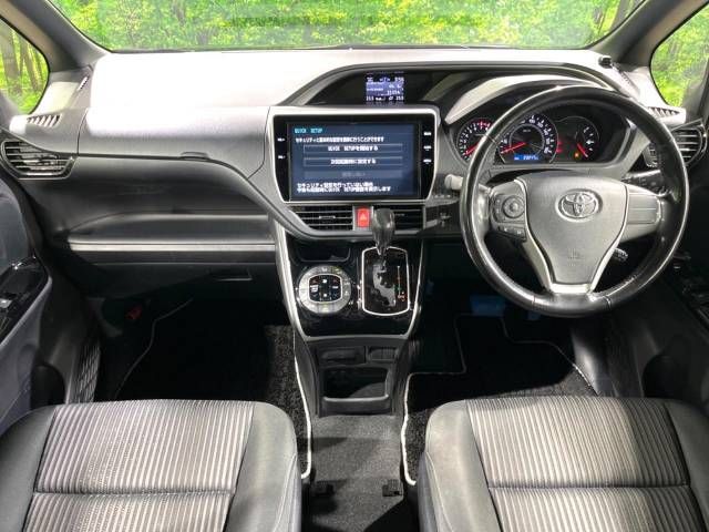 Toyota VOXY 2018-04 23805-1