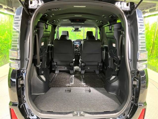 Toyota VOXY 2018-04 23805-11