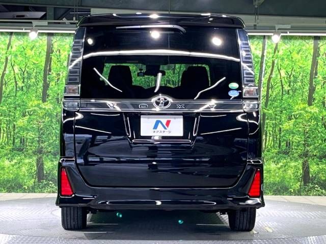 Toyota VOXY 2018-04 23805-16
