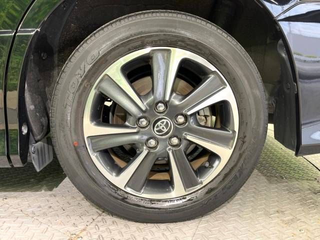 Toyota VOXY 2018-04 23805-14