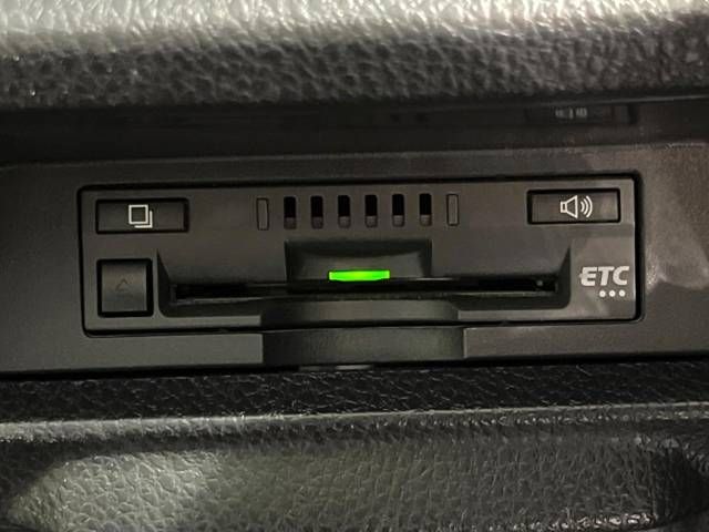 Toyota VOXY 2018-04 23805-7