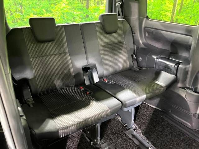 Toyota VOXY 2018-04 23805-10