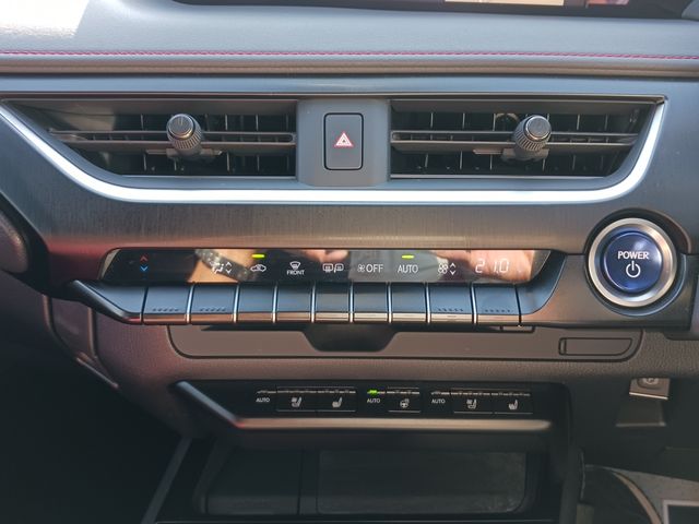 Lexus UX 2019-03 12783-14