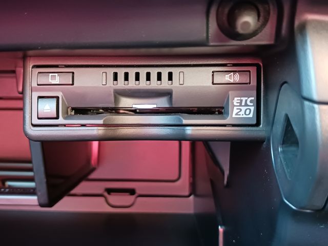 Lexus UX 2019-03 12783-21