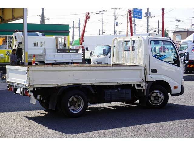 Toyota DYNA TRUCK 2017-03 189987-7