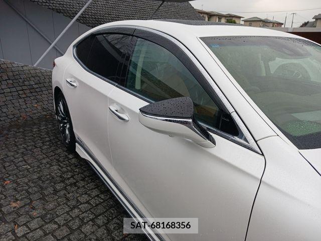 Lexus LS 2017-11 204733-4