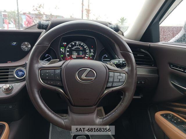 Lexus LS 2017-11 204733-12