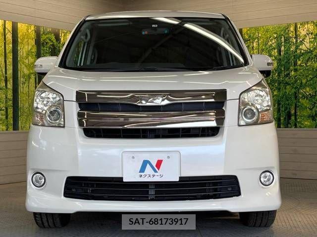 Toyota NOAH 2008-12 250211-15