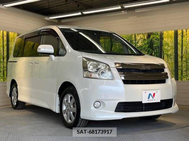 Toyota NOAH 2008-12 250211-17