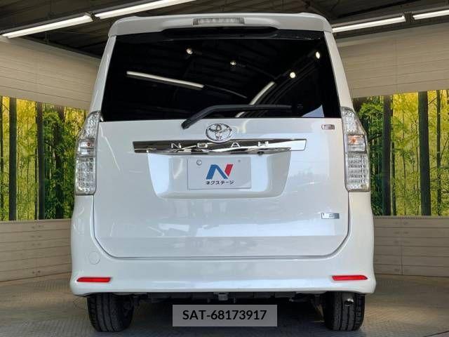 Toyota NOAH 2008-12 250211-16