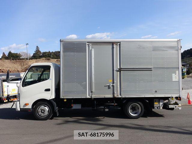 Hino DUTRO 2014-03 210438-7