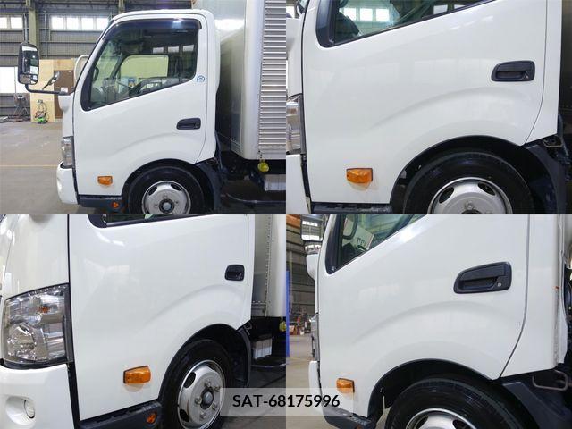 Hino DUTRO 2014-03 210438-8
