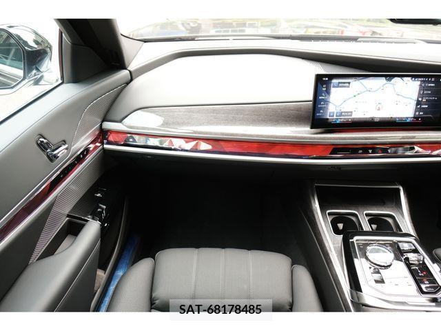Bmw 7 SERIES 2023-06 333625-15