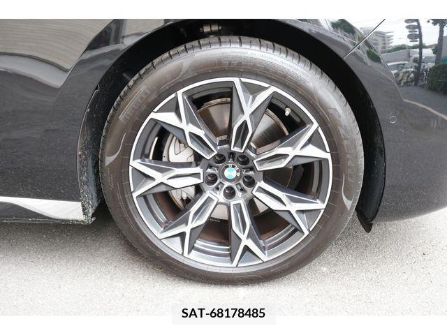 Bmw 7 SERIES 2023-06 333625-24