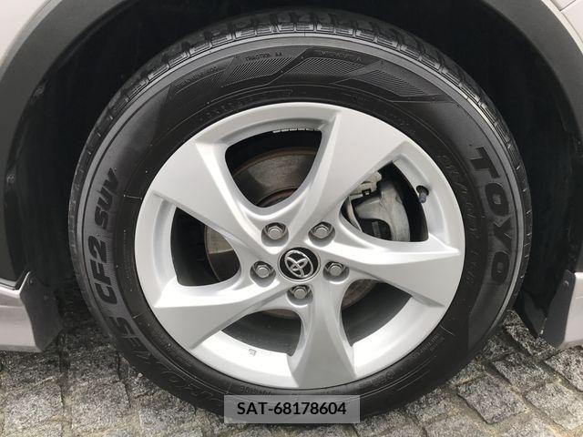 Toyota C-HR 2018-08 323053-7