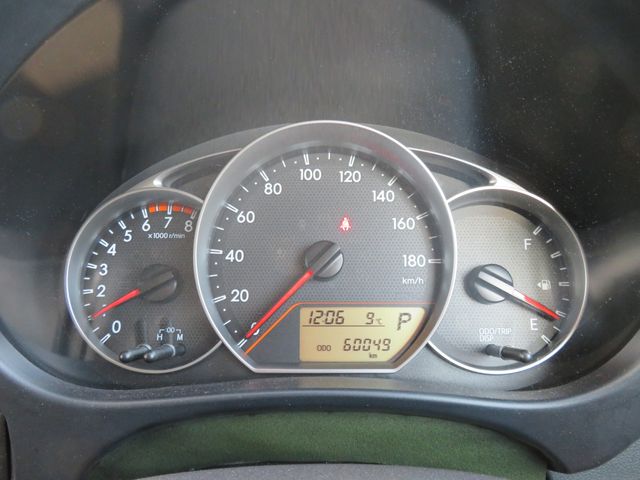 Toyota RACTIS 2011-02 185848-16