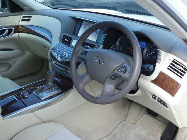 Nissan FUGA 2017-01 26800-12