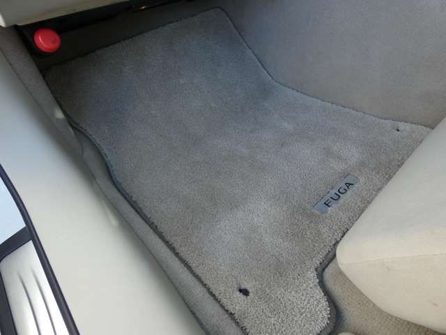 Nissan FUGA 2017-01 26800-28