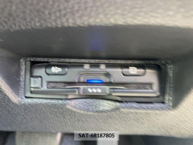 Toyota PRIUS 2020-11 223145-23
