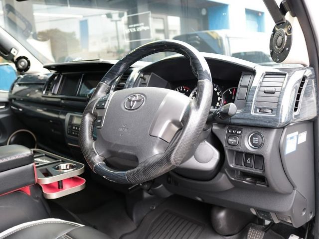 Toyota HIACE WAGON 2015-11 183210-7