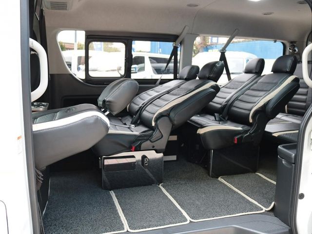 Toyota HIACE WAGON 2015-11 183210-4