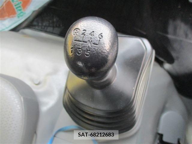 Hino DUTRO 2016-09 218949-11