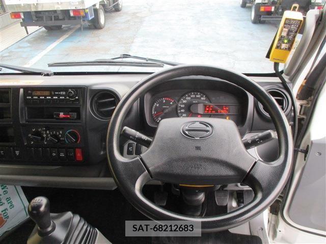 Hino DUTRO 2016-09 218949-9