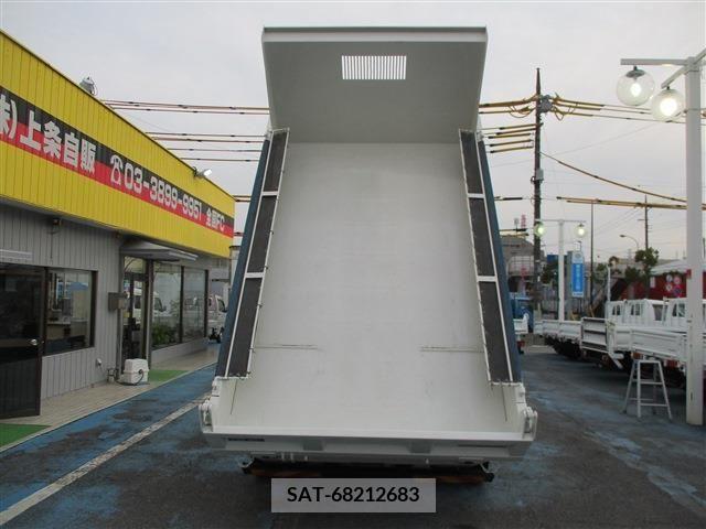 Hino DUTRO 2016-09 218949-5
