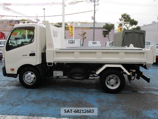 Hino DUTRO 2016-09 218949-3