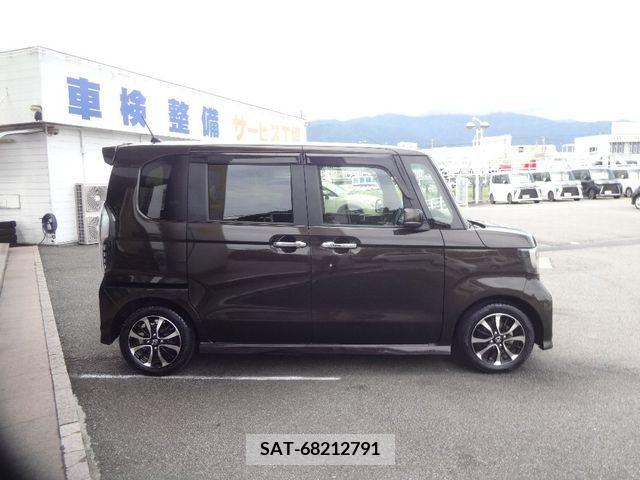 Honda N BOX CUSTOM 2017-09 328497-3