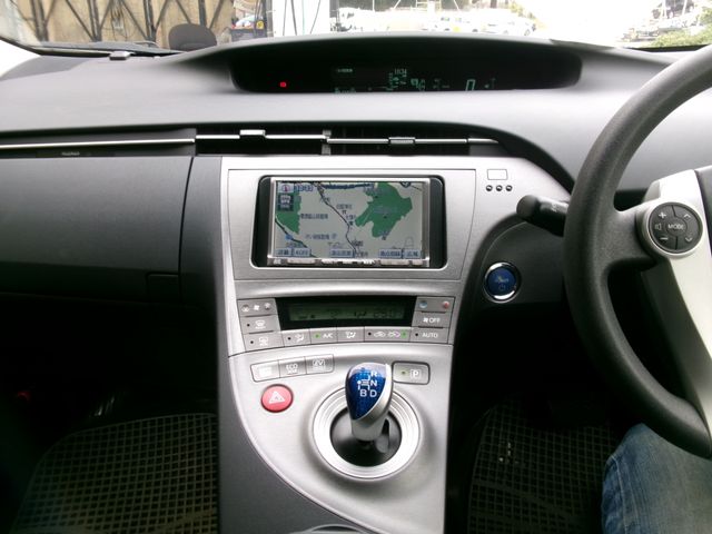 Toyota PRIUS 2013-11 181884-13