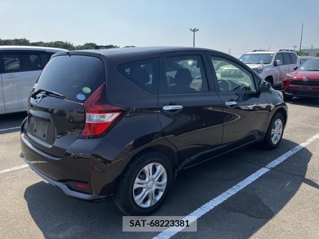 Nissan NOTE 2017-05 327450-4