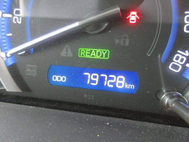 Toyota VOXY HYBRID 2014-10 194529-28