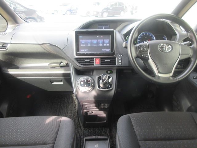 Toyota VOXY HYBRID 2014-10 194529-7