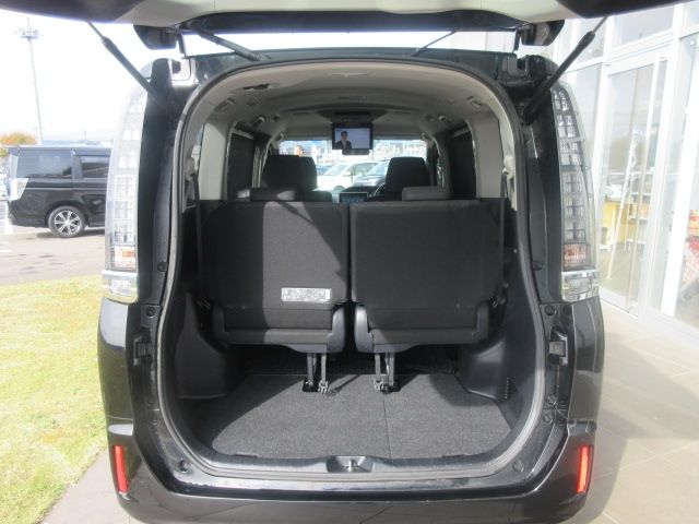 Toyota VOXY HYBRID 2014-10 194529-8